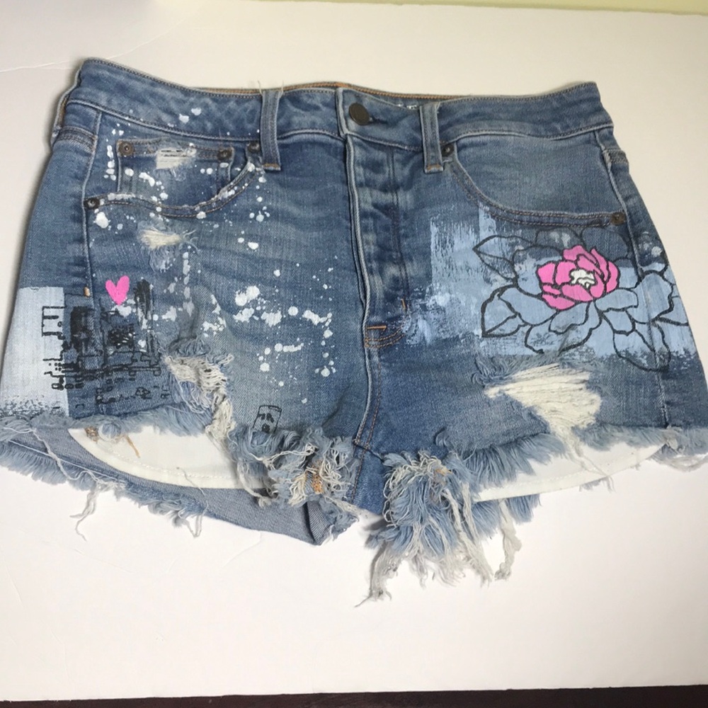 American Eagle Stretch Vintage High Rise Festival Distressed  Denim Shorts  8